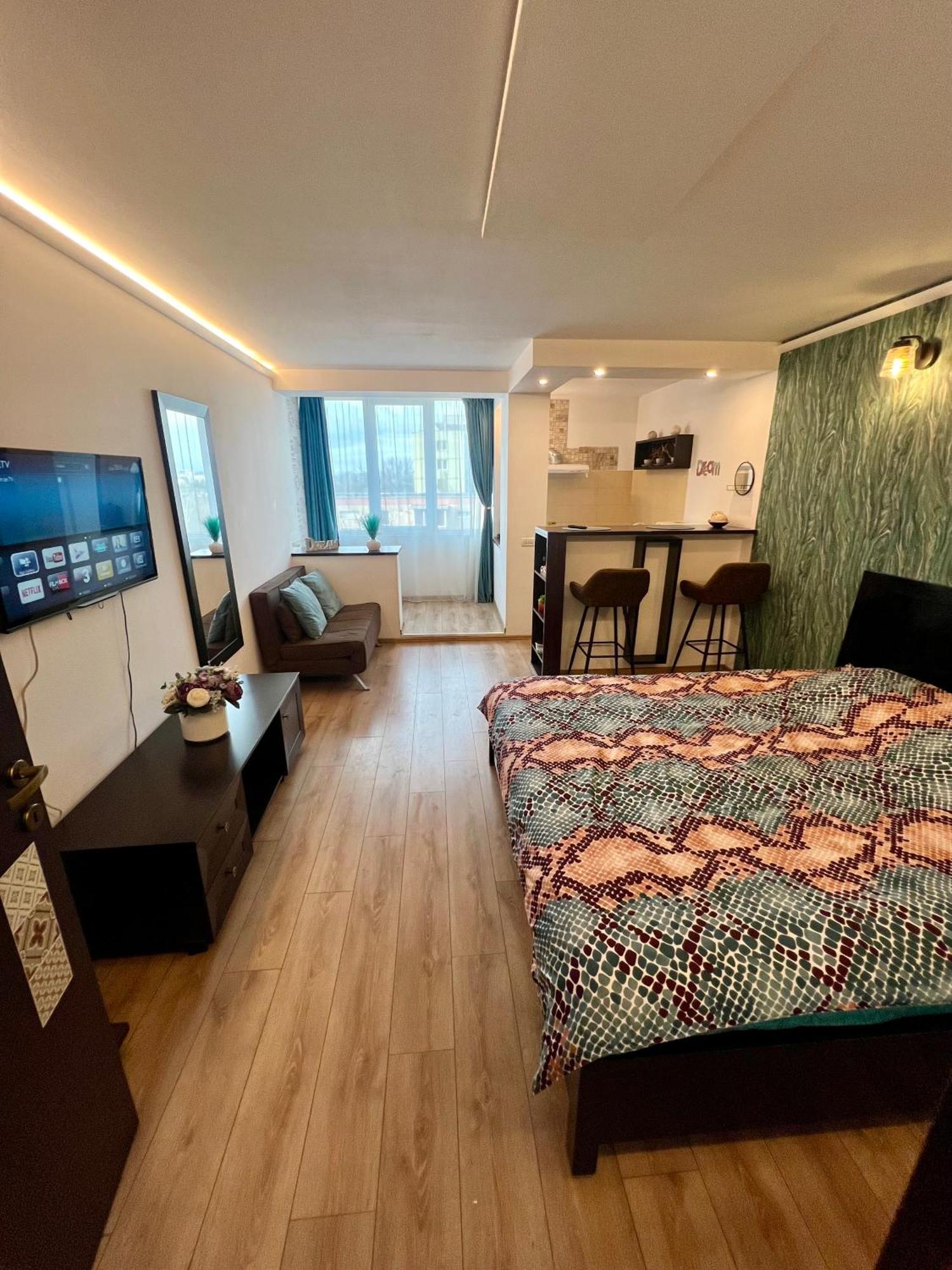 2 Venturo Victoriei Wi-Fi Self Check-In Appartement Braşov Buitenkant foto